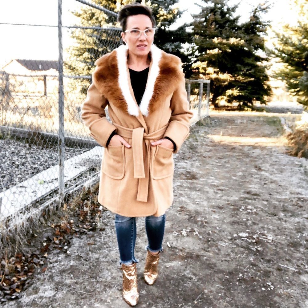 Stunning Vintage Ladies Coat Jackie Kennedy Style Faux Fox Fur Penny Lane - Picture 5 of 15